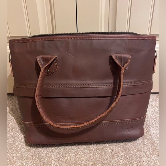 Love 41 Expandable Zipper Leather Tote Bag - Picture 5 of 6